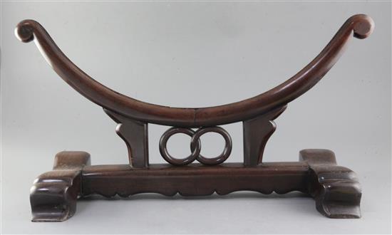 A Chinese hongmu stand, late 19th / early 20th century, width 63.5cm